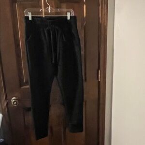 GUC Black Burn Boot Camp Free People Movement Sweatpants- Size Large